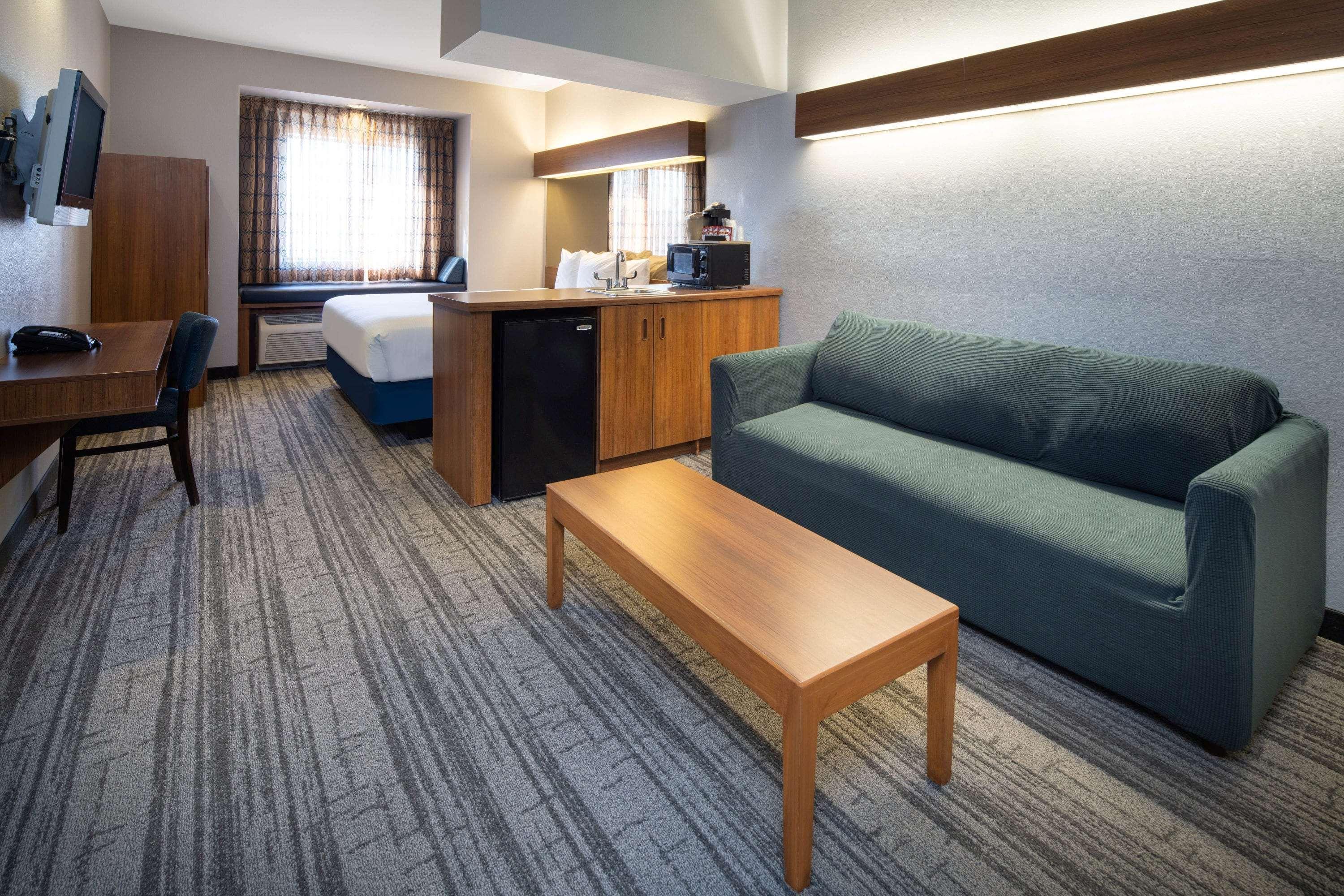 Baymont By Wyndham Las Vegas South Strip Extérieur photo